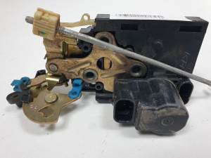 CERRADURA PUERTA TRASERA DERECHA CHEVROLET LACETTI Autodesguaces Alicante