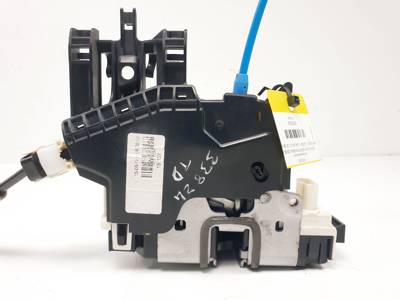 CERRADURA PUERTA TRASERA DERECHA A2047302835 MERCEDES CLASE B (W246) Autodesguaces Alicante