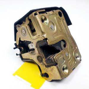 CERRADURA PUERTA DELANTERA DERECHA RENAULT CLIO II FASE II (B/CB0) Autodesguaces Alicante