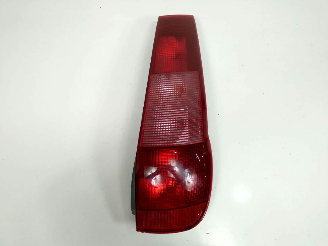 PILOTO TRASERO DERECHO - 6988295 - FIAT - PUNTO BERLINA (176)
