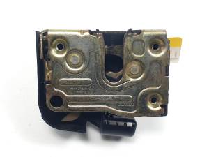 CERRADURA PUERTA DELANTERA IZQUIERDA RENAULT MEGANE I FASE 2 BERLINA (BA0) Autodesguaces Alicante