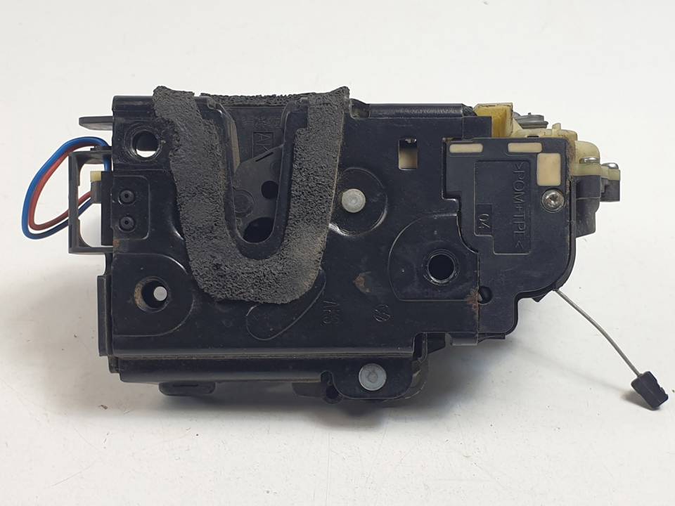 CERRADURA PUERTA DELANTERA DERECHA 3B1837016CC VOLKSWAGEN POLO (9N3) Autodesguaces Alicante