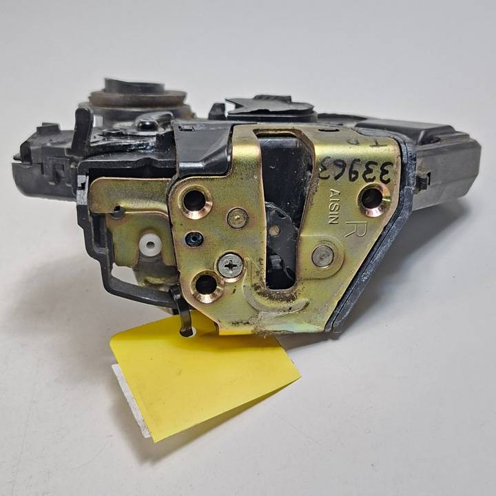 CERRADURA PUERTA TRASERA DERECHA TOYOTA COROLLA VERSO (R1) Autodesguaces Alicante