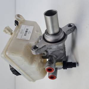 BOMBA FRENO 03350885651 JAGUAR XE Autodesguaces Alicante