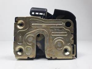 CERRADURA PUERTA DELANTERA IZQUIERDA RENAULT MEGANE I FASE 2 BERLINA (BA0) Autodesguaces Alicante