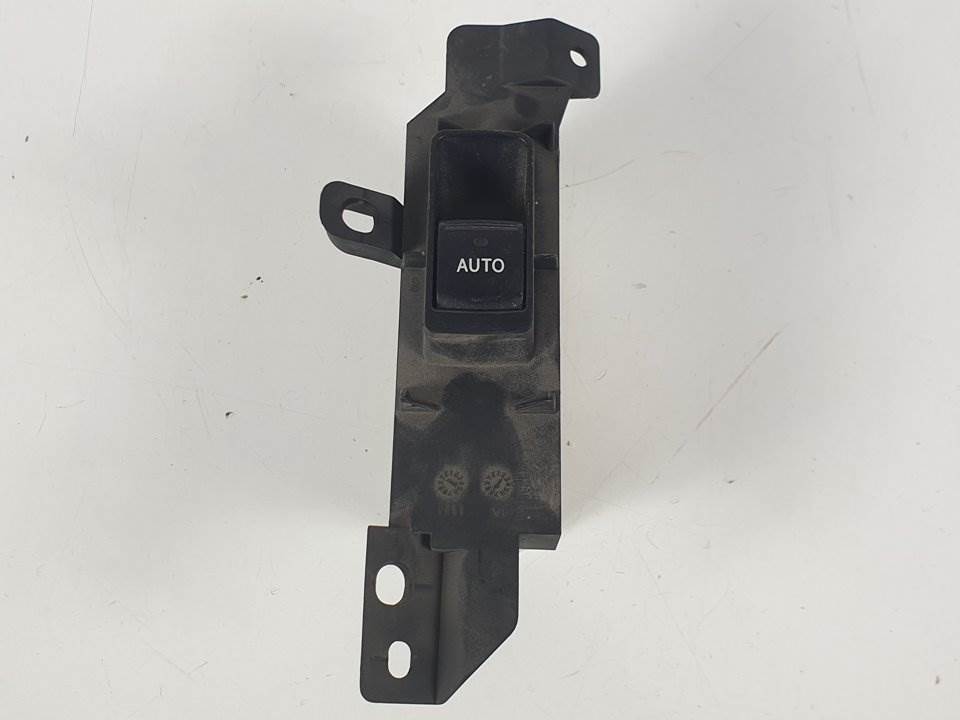 MANDO ELEVALUNAS TRASERO IZQUIERDO - 8403030110 - LEXUS - GS (GS/US/WS19)
