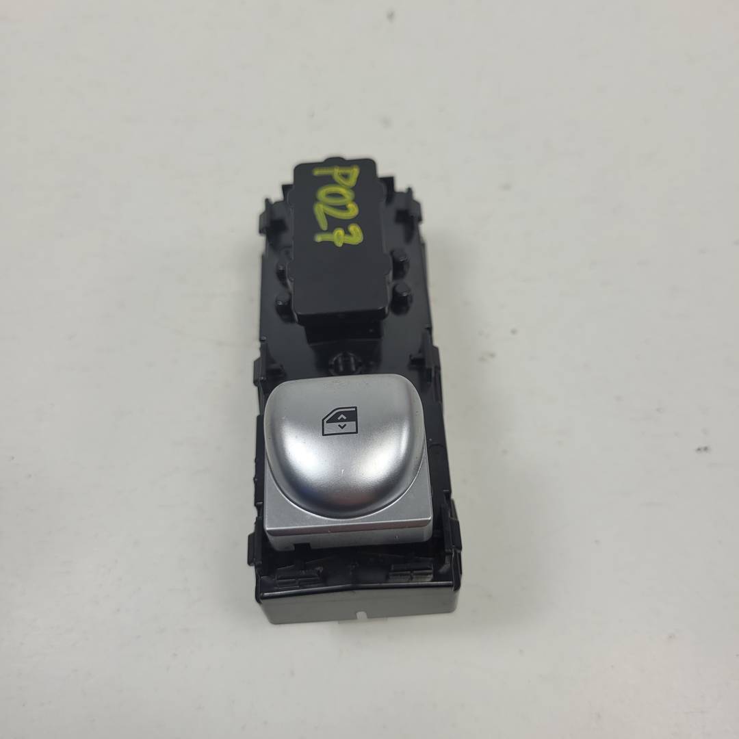 Commande de lève-vitre avant droite - 93581GI200LS5 - HYUNDAI - IONIQ 5