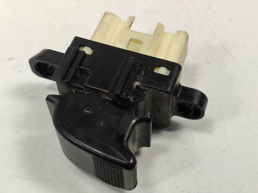 MANDO ELEVALUNAS TRASERO DERECHO - MAZDA - 6 MONOVOLUMEN (GY)
