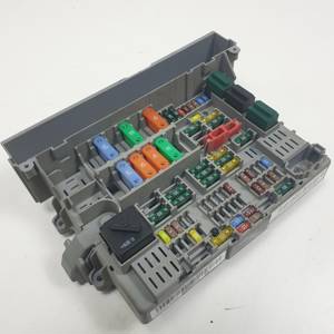 CAJA RELES / FUSIBLES 6906624 BMW SERIE 1 BERLINA (E81/E87) Autodesguaces Alicante