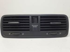 REJILLA AIREADORA 5L0820951 SKODA YETI Autodesguaces Alicante