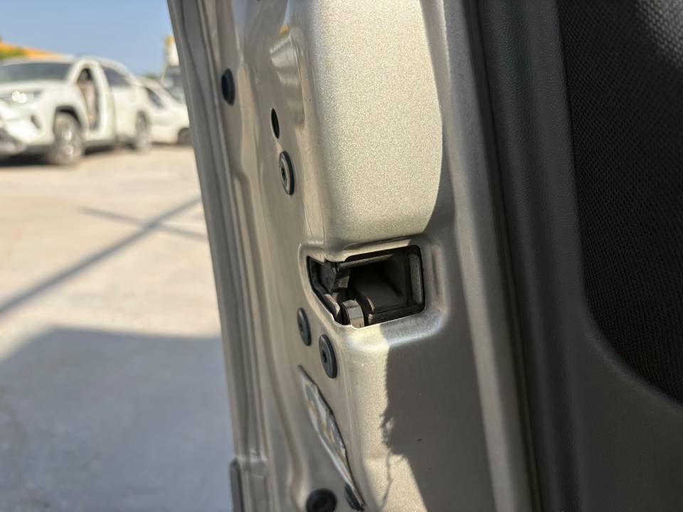 CERRADURA PUERTA DELANTERA IZQUIERDA
