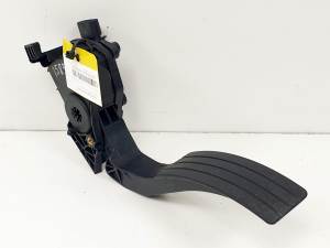 POTENCIOMETRO PEDAL 180029347R RENAULT CLIO IV Autodesguaces Alicante