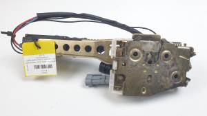 CERRADURA PUERTA TRASERA DERECHA 60561996 ALFA ROMEO 164 Autodesguaces Alicante