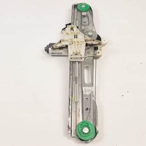 ELEVALUNAS TRASERO IZQUIERDO 24414776 OPEL VECTRA C BERLINA Autodesguaces Alicante