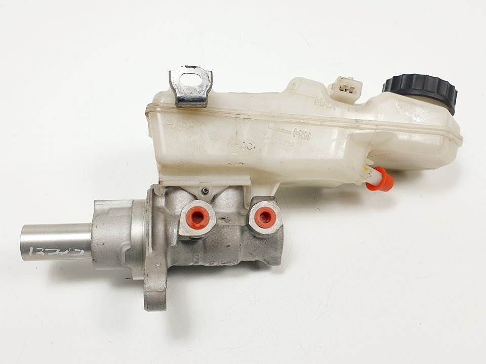BOMBA FRENO - 0204Y24235 - TOYOTA - AURIS (E150)