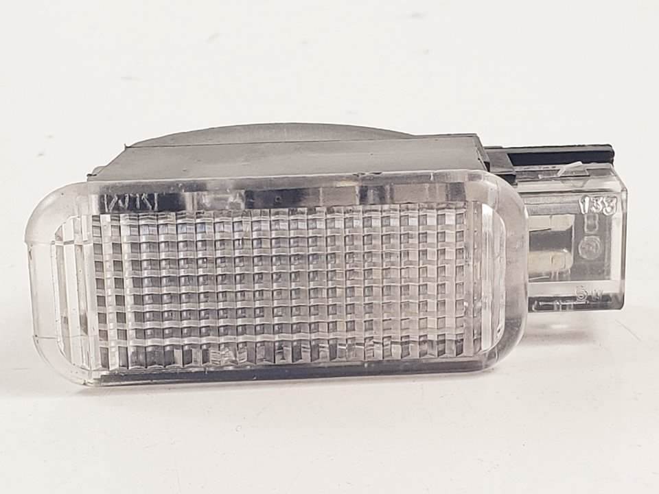 LUZ INTERIOR - 4B094741BA - AUDI - A4 BER. (B8)