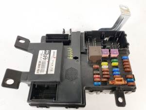 CAJA RELES / FUSIBLES 919544D4500H KIA CARNIVAL Autodesguaces Alicante
