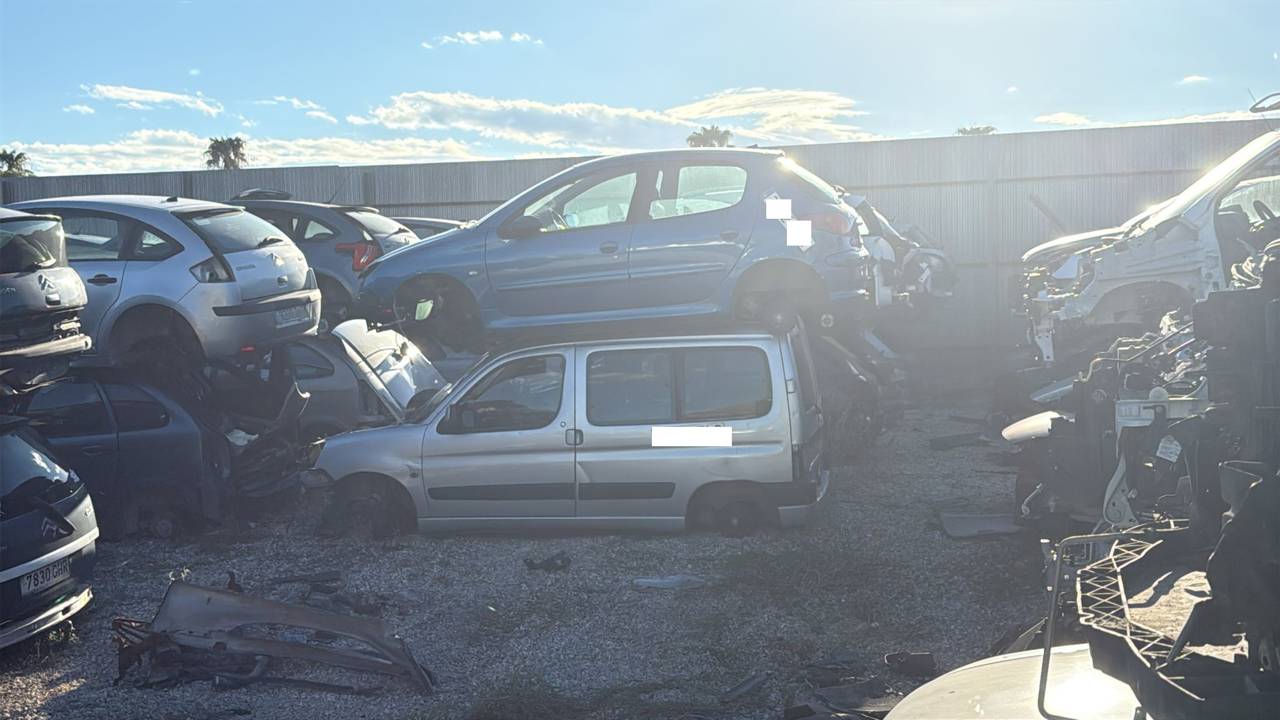 Imagen del vehículo PEUGEOT 206 BERLINA