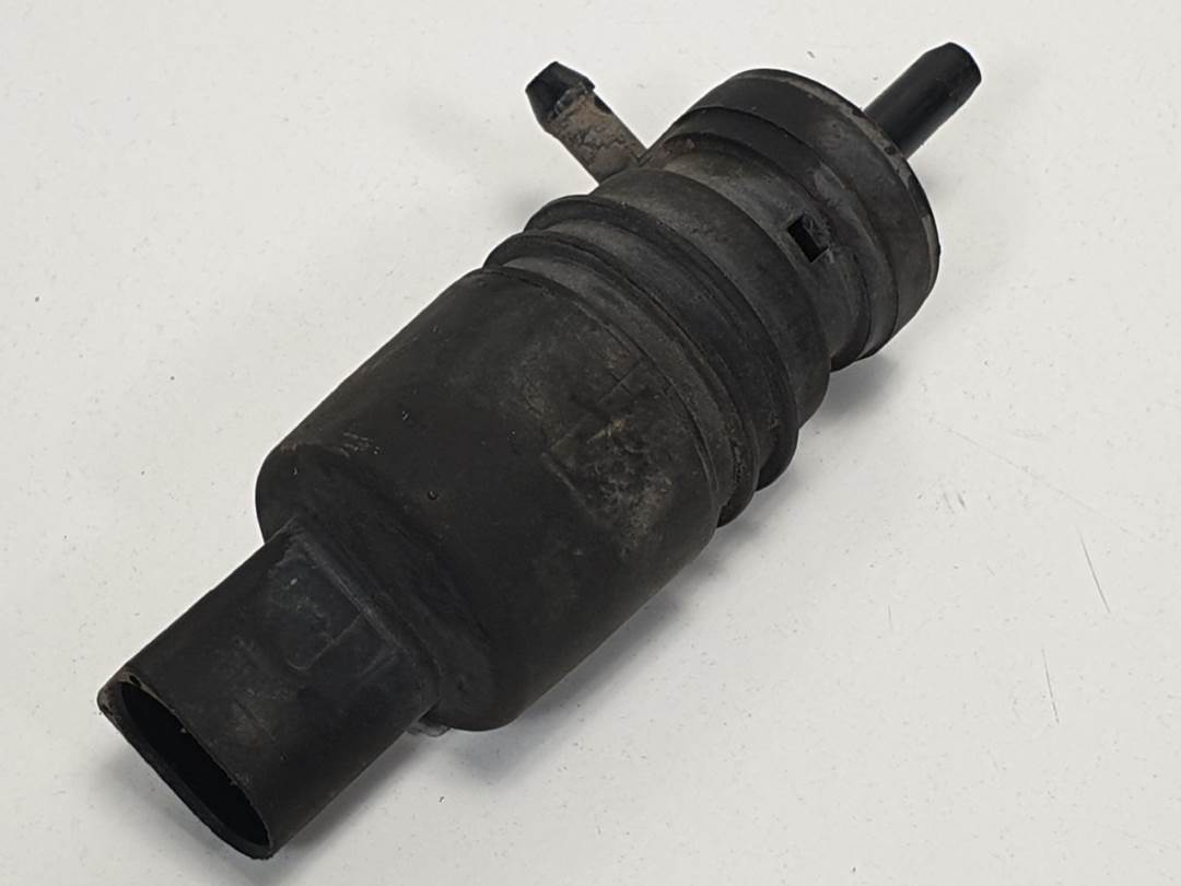 Pompe de lave-glace - VOLKSWAGEN - PASSAT BERLINA (3B3)