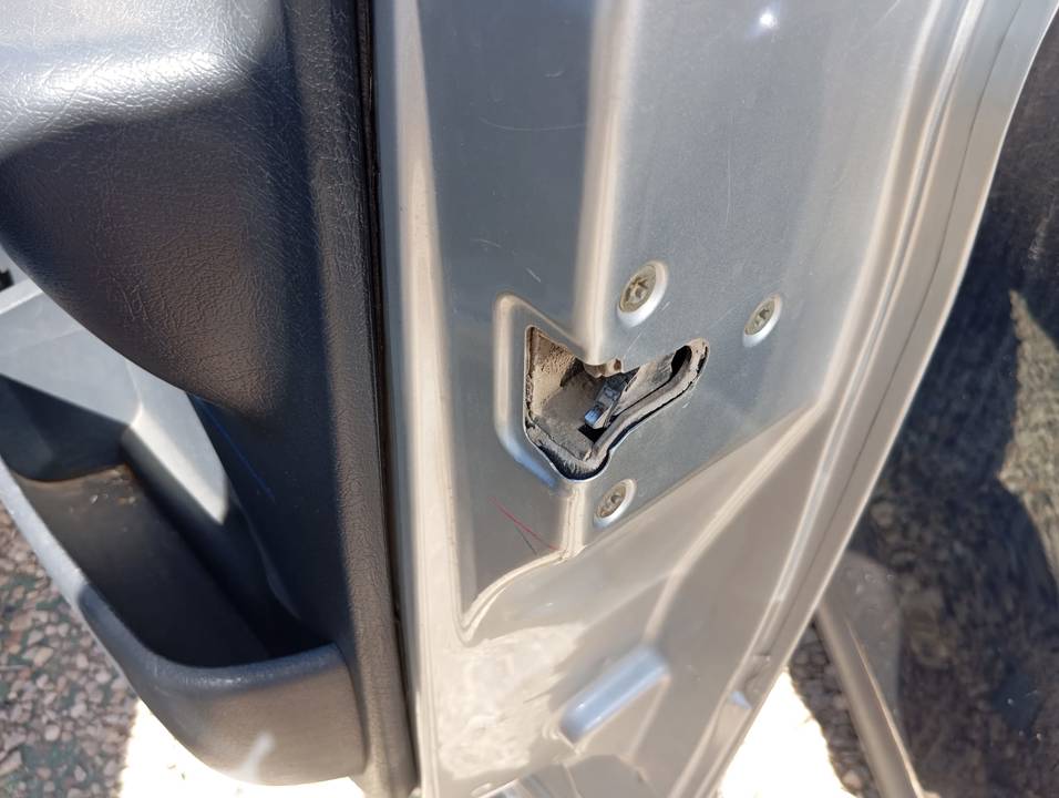 CERRADURA PUERTA DELANTERA DERECHA