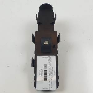 MANDO ELEVALUNAS DELANTERO DERECHO 96639377ZD CITROEN C4 GRAND PICASSO Autodesguaces Alicante