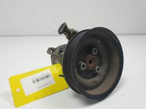 BOMBA DIRECCION 030145157 SEAT IBIZA (6K1) Autodesguaces Alicante