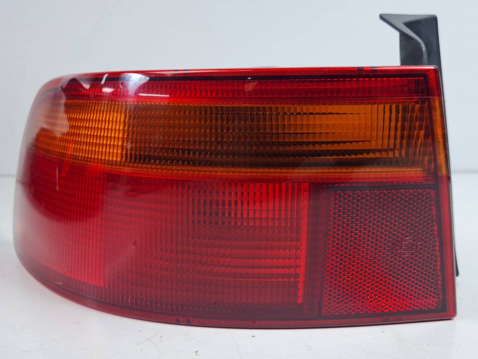 PILOTO TRASERO IZQUIERDO 236241L HONDA ACCORD BERLINA (CC/CE) Autodesguaces Alicante
