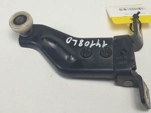 SOPORTE / GUIA PUERTA CORREDERA AM51U25028AF FORD C-MAX (CB7) Autodesguaces Alicante