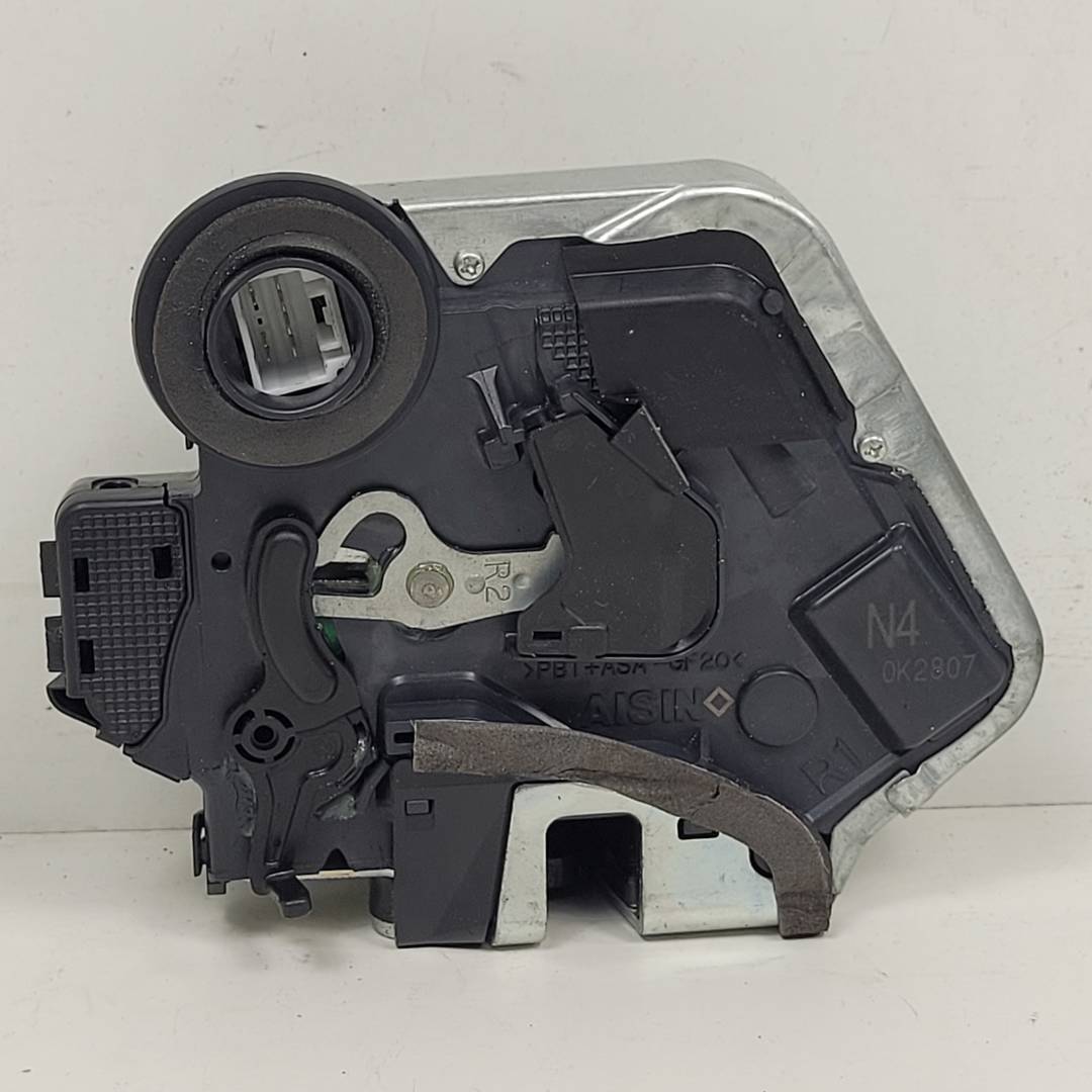 Serrure de porte arrière droite - A046693 - TOYOTA - RAV4