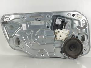 ELEVALUNAS DELANTERO IZQUIERDO 30710151 VOLVO V50 FAMILIAR Autodesguaces Alicante