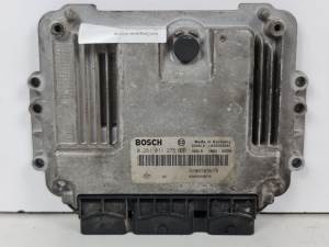 CENTRALITA MOTOR UCE 0281011275 RENAULT MEGANE II BERLINA 5P Autodesguaces Alicante