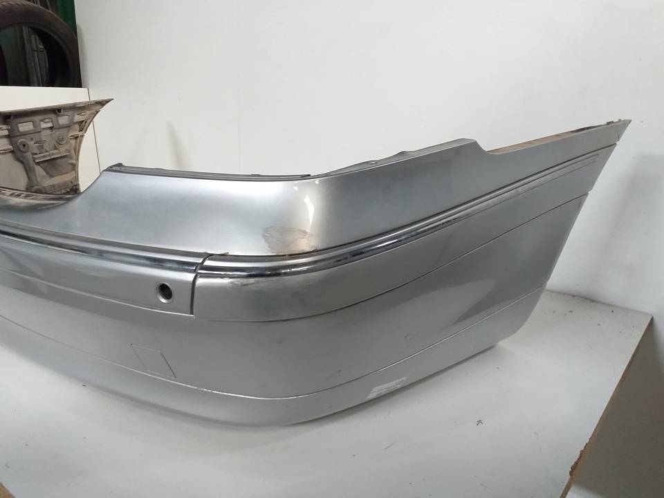 PARAGOLPES TRASERO