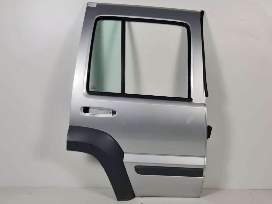 PUERTA TRASERA DERECHA - JEEP - CHEROKEE (KJ)