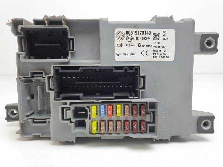 CAJA RELES / FUSIBLES 00519170140 FIAT DOBLO CARGO Autodesguaces Alicante