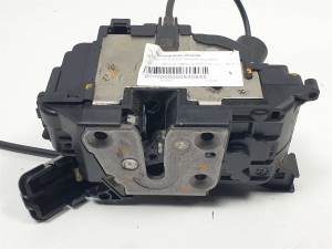 CERRADURA PUERTA TRASERA IZQUIERDA RENAULT MEGANE III BERLINA 5P Autodesguaces Alicante