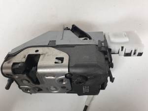 CERRADURA PUERTA TRASERA IZQUIERDA 567165 PEUGEOT 308 SW Autodesguaces Alicante