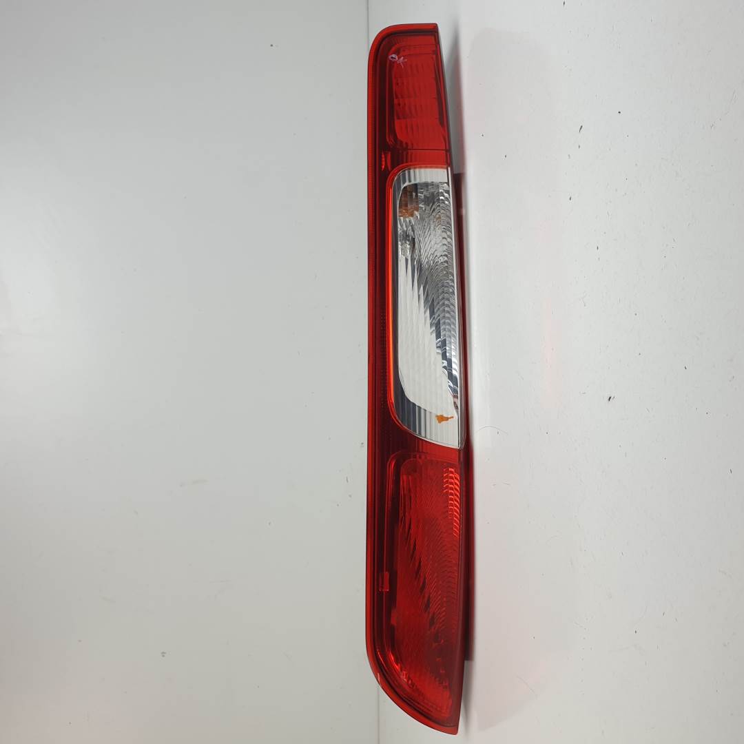 PILOTO TRASERO IZQUIERDO - 4M5113405A - FORD - FOCUS BERLINA (CAP)