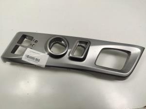 TIRADOR CAPOT 5544647070 TOYOTA PRIUS+ Autodesguaces Alicante
