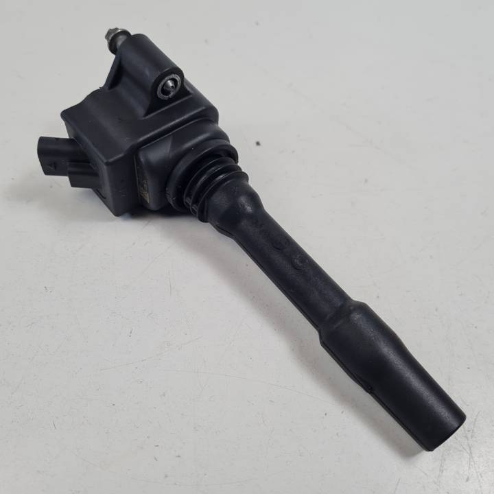 BOBINA ENCENDIDO 864336004 BMW 1 F20 LCI Autodesguaces Alicante