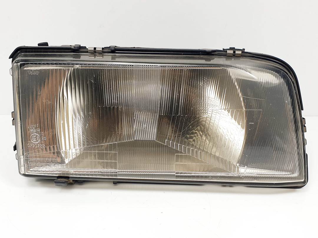 FARO DERECHO - 1372818 - VOLVO - SERIE 850