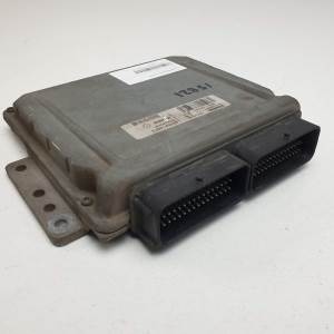 CENTRALITA MOTOR UCE S118301113B RENAULT CLIO II FASE II (B/CB0) Autodesguaces Alicante