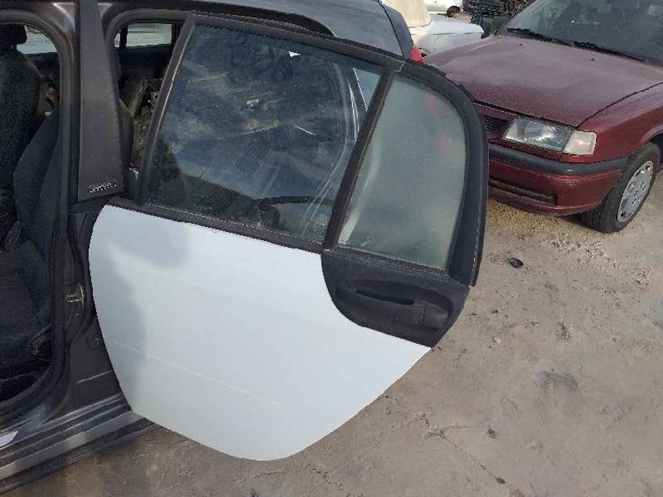 PUERTA TRASERA IZQUIERDA