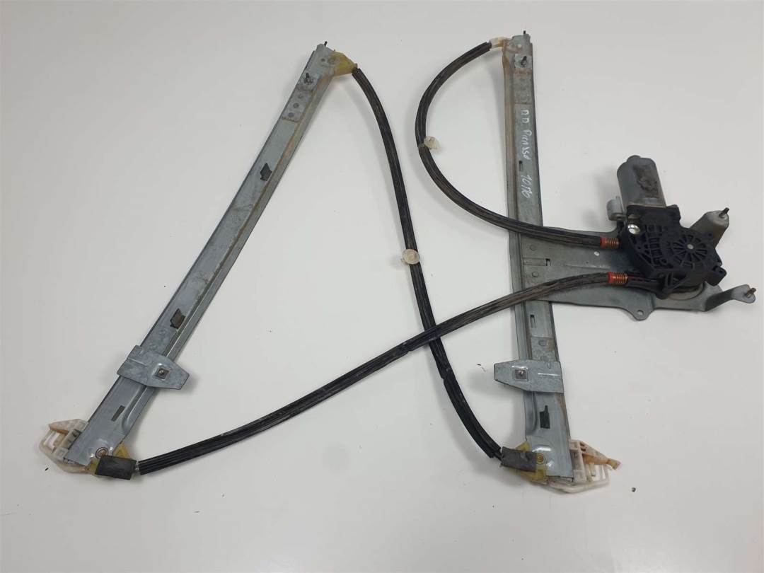 ELEVALUNAS DELANTERO DERECHO - 0130821900 - CITROEN - XSARA PICASSO