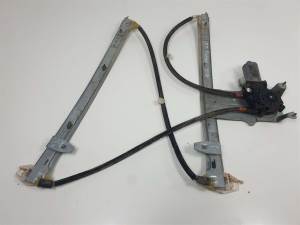 ELEVALUNAS DELANTERO DERECHO 0130821900 CITROEN XSARA PICASSO Autodesguaces Alicante