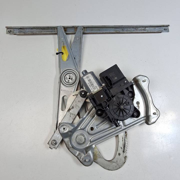 ELEVALUNAS DELANTERO DERECHO 807300004R RENAULT MEGANE III BERLINA 5P Autodesguaces Alicante