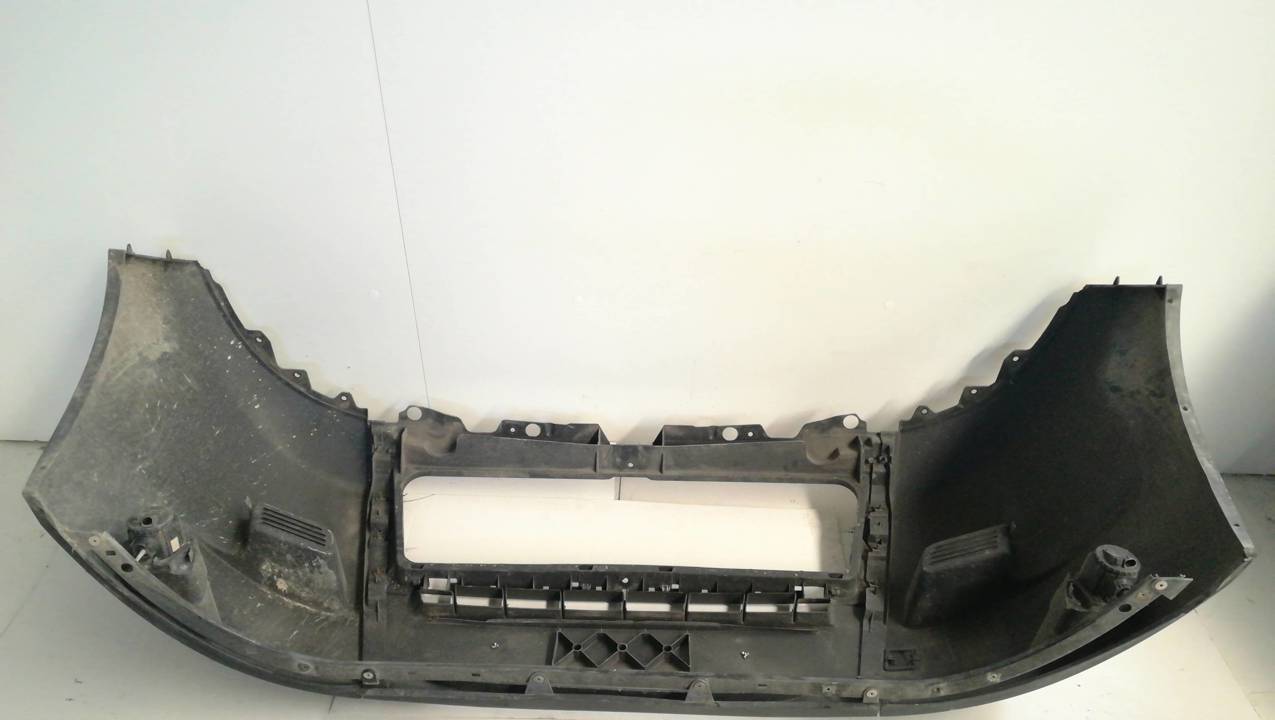 PARAGOLPES DELANTERO