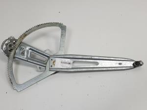 ELEVALUNAS TRASERO IZQUIERDO 90579503D2 OPEL ZAFIRA A Autodesguaces Alicante