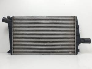 INTERCOOLER 4B0145805F AUDI A6 AVANT (4B5) Autodesguaces Alicante