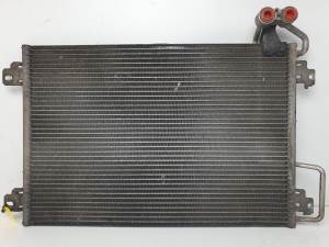 CONDENSADOR / RADIADOR AIRE ACONDICIONADO RENAULT SCENIC (JA..) Autodesguaces Alicante