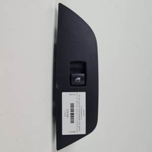 MANDO ELEVALUNAS TRASERO IZQUIERDO 6935534 BMW X1 (E84) Autodesguaces Alicante